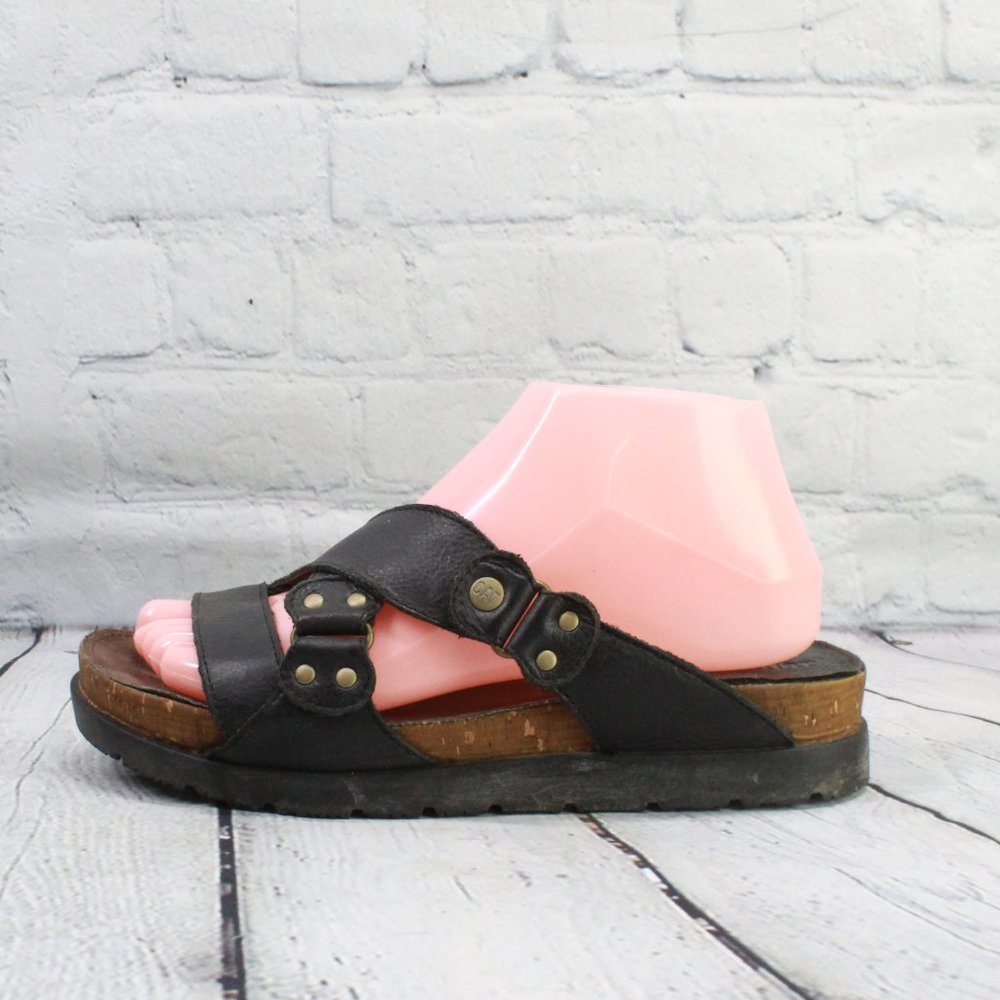 Caterpillar Criss Cross Strap Slip On Sandals Sz 8